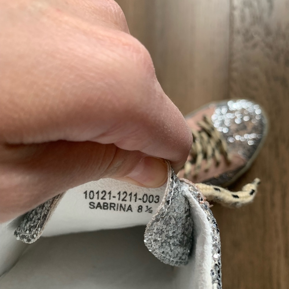 ShuShop Allover silver glitter star sneakers 8.5 - Picture 5 of 6